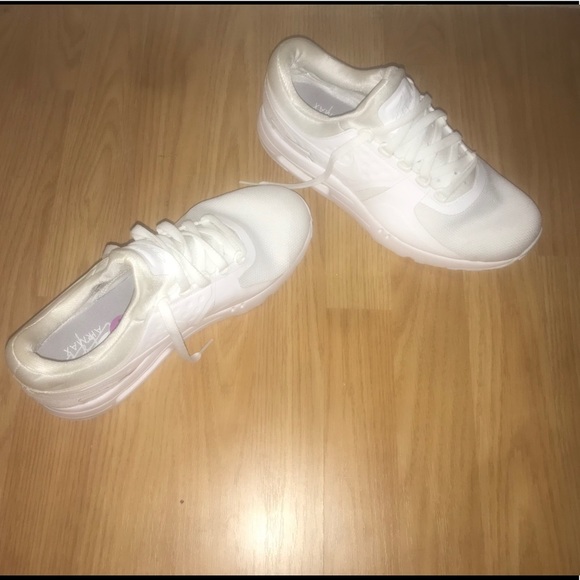 Men’s and women’s shoes all sizes - Picture 11 of 12